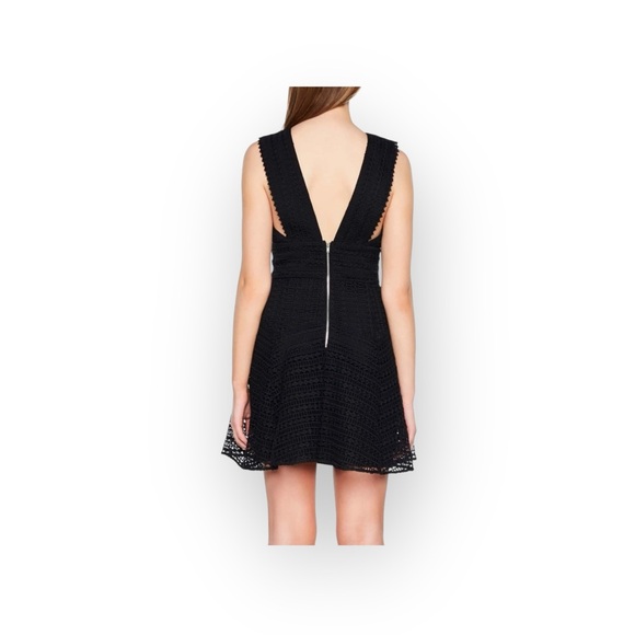 new Bardot ♥︎ Fit & Flare Lace Mini Cocktail Dress ♥︎ Black Tie Red Carpet ♥︎ M - Picture 13 of 16